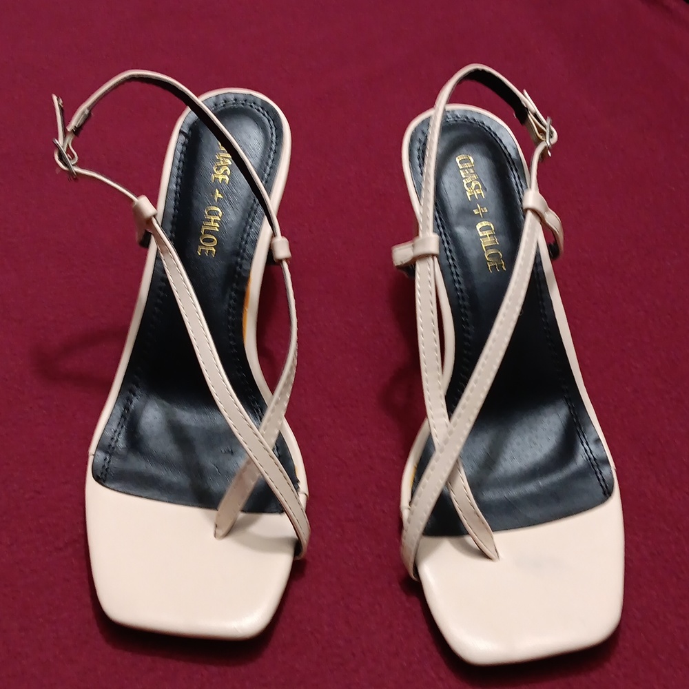 CHASE + CHLOE  Women's Loten Cream Strappy Sandals Size 7.5